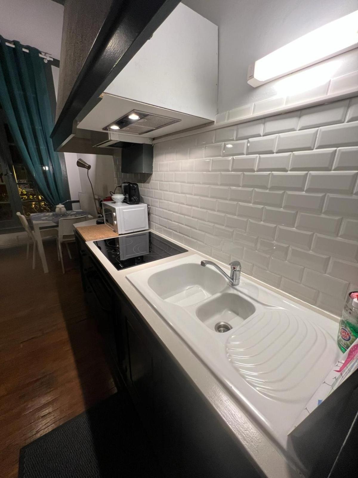 Eglantine Appartement Centre Historique De ดีน็อง ภายนอก รูปภาพ